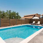 Maridenia - Family Escape With Private Pool, By Zantewize ヴィラ *