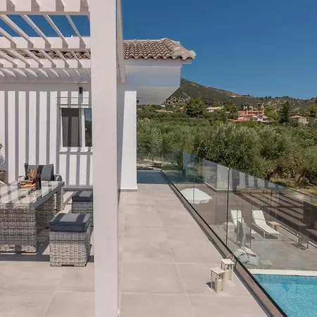 Maridenia - Family Escape With Private Pool, By Zantewize *