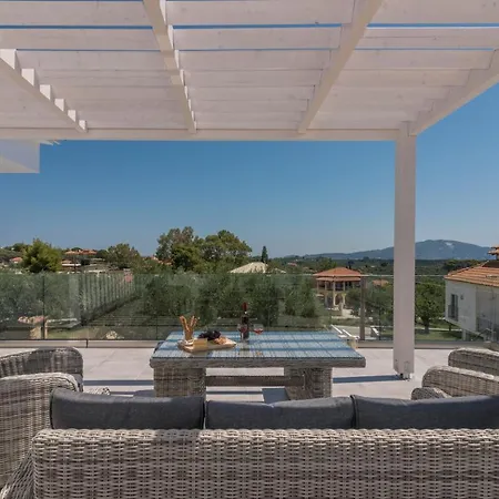 Villa Maridenia - Family Escape With Private Pool, By Zantewize