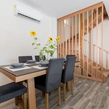 Maridenia - Family Escape With Private Pool, By Zantewize Villa