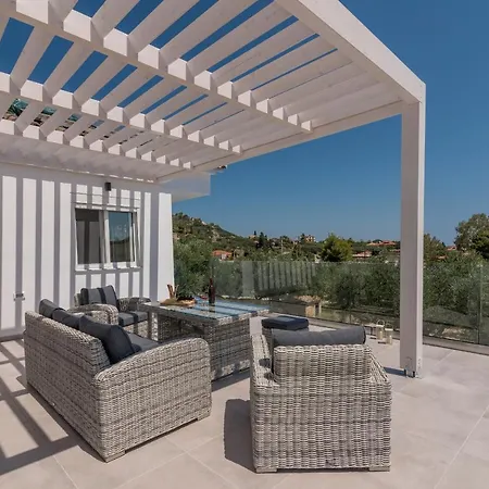 Maridenia - Family Escape With Private Pool, By Zantewize *