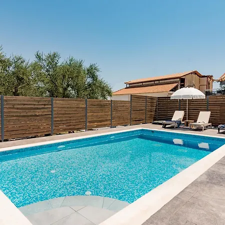 Maridenia - Family Escape With Private Pool, By Zantewize ヴィラ *
