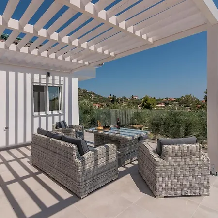 Villa Maridenia - Family Escape With Private Pool, By Zantewize Lithakia (Zakynthos)