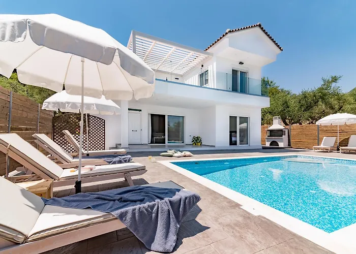 Maridenia - Family Escape With Private Pool, By Zantewize *