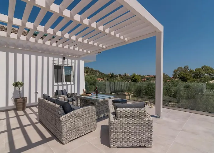 Maridenia - Family Escape With Private Pool, By Zantewize *