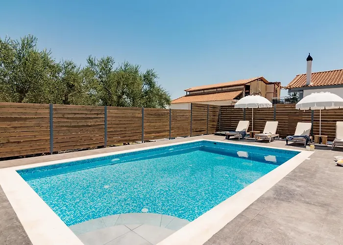 Maridenia - Family Escape With Private Pool, By Zantewize Vila *